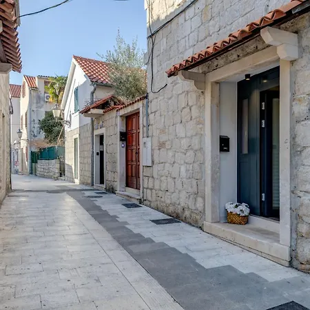 My - Downtown Retreat Daire